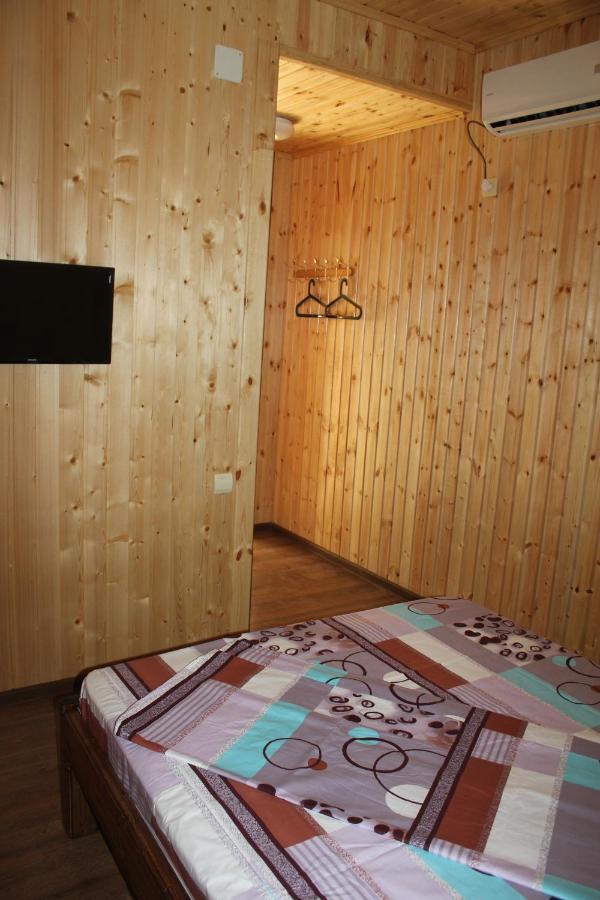 Guest House Vladimir Gagra Exterior foto