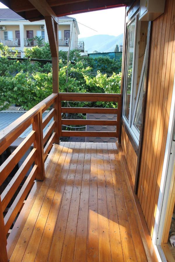 Guest House Vladimir Gagra Exterior foto