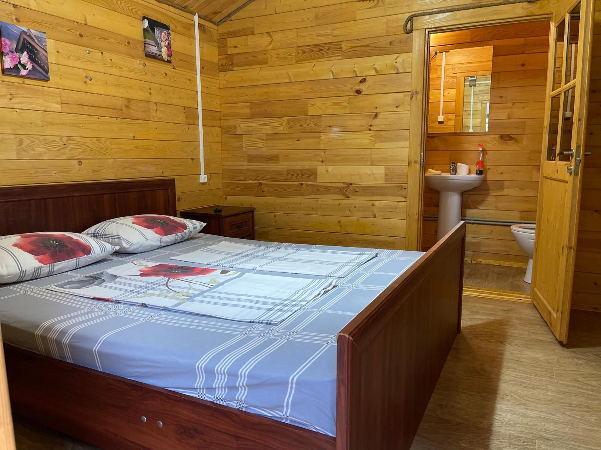 Guest House Vladimir Gagra Exterior foto