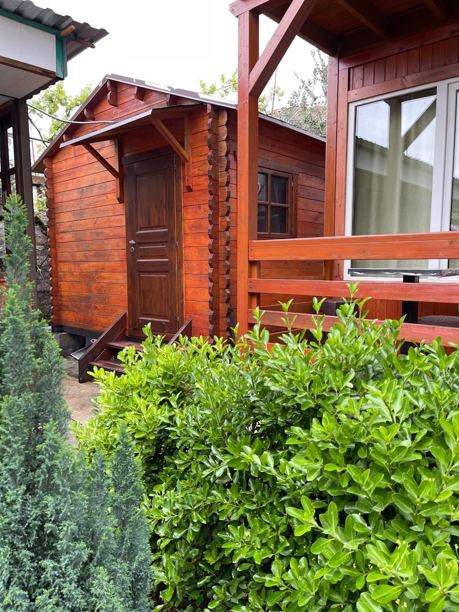 Guest House Vladimir Gagra Exterior foto