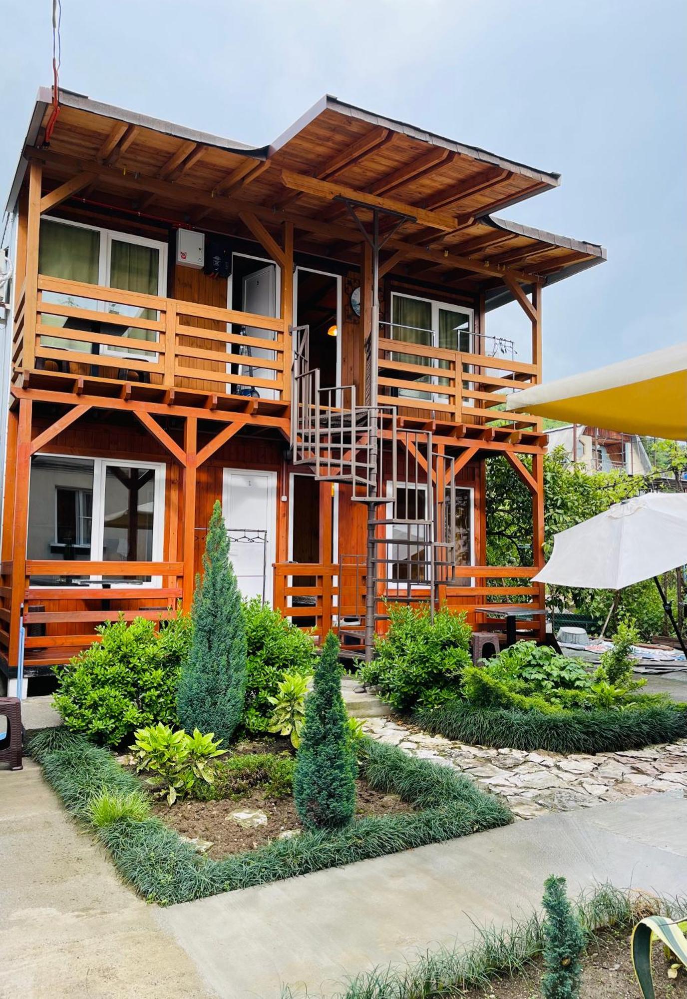 Guest House Vladimir Gagra Exterior foto