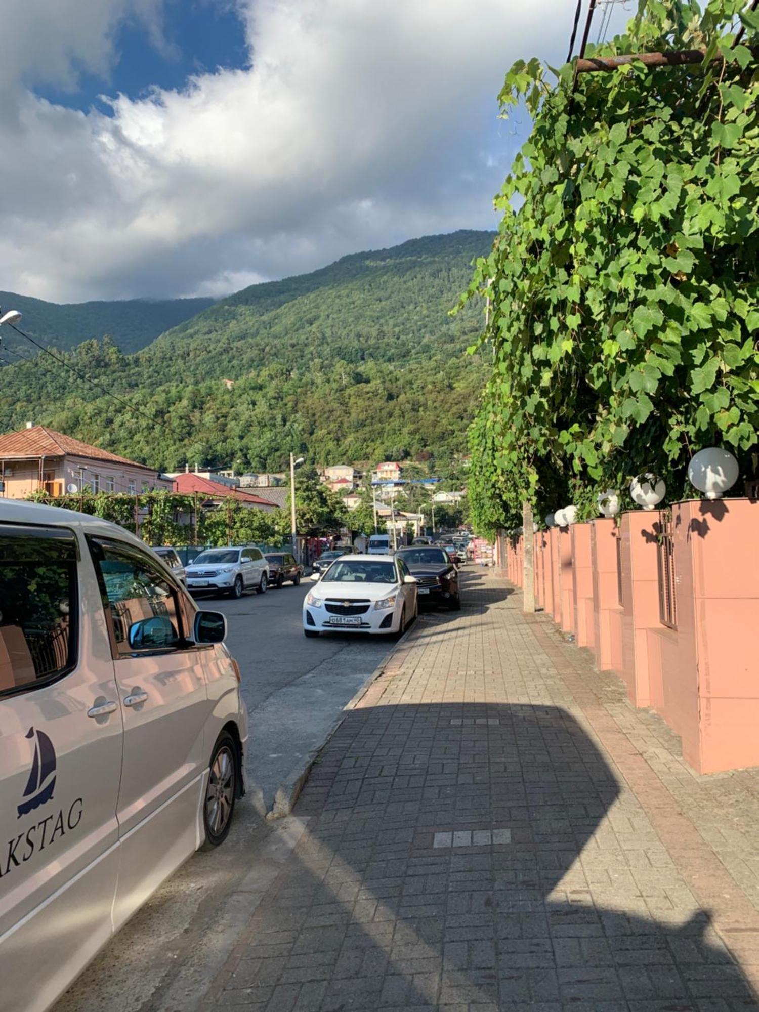Guest House Vladimir Gagra Exterior foto